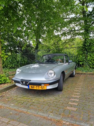 Alfa Romeo Spider 1985 Grijs beschikbaar voor biedingen