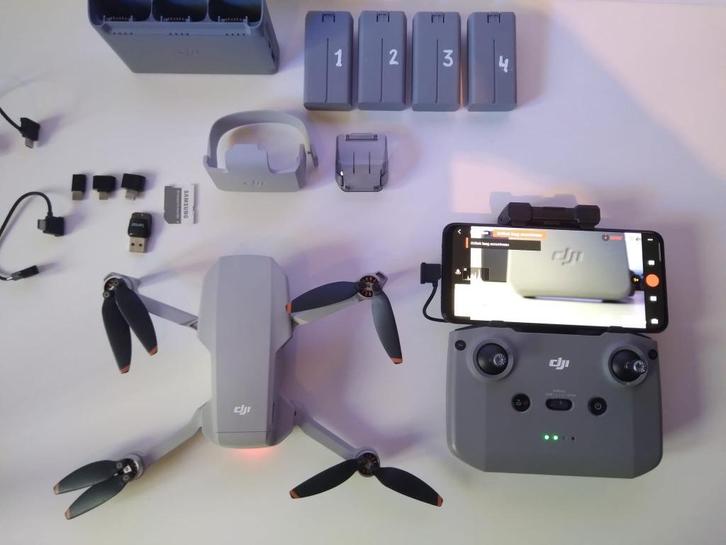 DJI Mini 2 Fly More COMBO 4K drone !NIEUW!, Audio, Tv en Foto, Drones, Zo goed als nieuw, Drone met camera, Verzenden