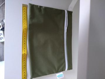 Thirsties wetbag. Wet dry bag. beschikbaar voor biedingen