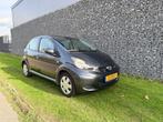 Toyota Aygo 1.0-12V Comfort Nav. 5Drs/Airco, Voorwielaandrijving, Euro 5, Gebruikt, 4 stoelen