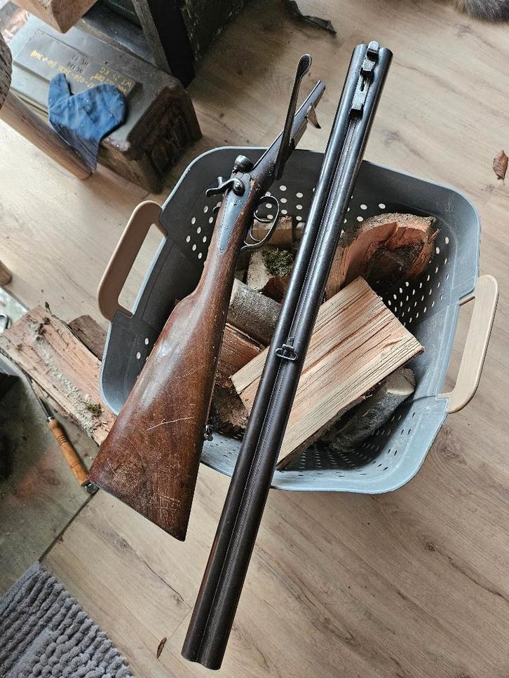 Vrijgesteld antiek husqvarna jachtgeweer, Antiek en Kunst, Antiek | Overige Antiek, Ophalen of Verzenden