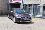Lexus CT 200h 25th Edition (bj 2015, automaat), 1345 kg, 28 km/l, Euro 6, 4 cilinders