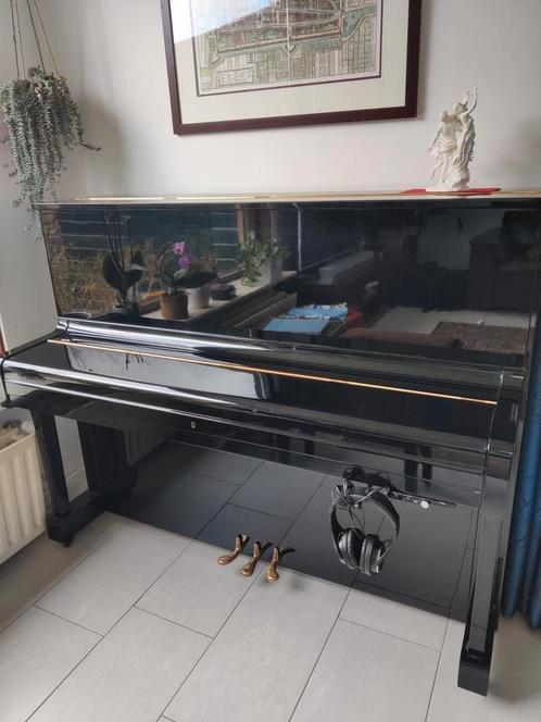 Yamaha U1 Silent, Muziek en Instrumenten, Piano's, Zo goed als nieuw, Zwart, Hoogglans, Ophalen