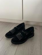 Loafers of instappers met studs, Ophalen of Verzenden, Zo goed als nieuw, No Stress, Instappers