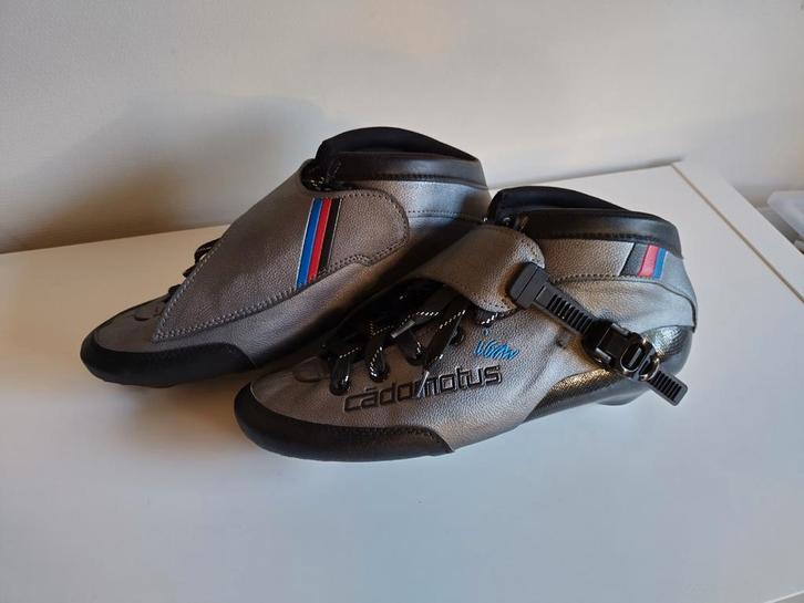cadomotus skeelerschoen maat 44, Sport en Fitness, Skeelers, Gebruikt, Inline skates 4 wielen, Overige merken, Ophalen of Verzenden