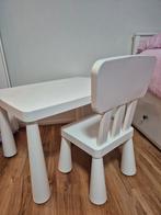 IKEA MAMMUT kindertafel en stoel, Kinderen en Baby's, Kinderkamer | Tafels en Stoelen, Ophalen, Zo goed als nieuw, Stoel(en)