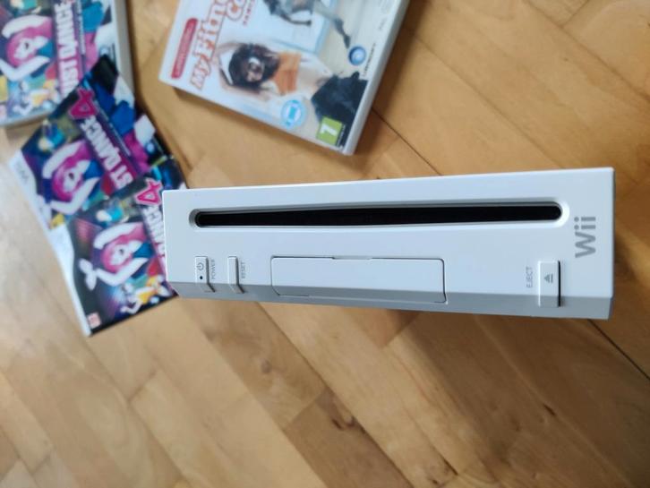 Nintendo Wii Compleet Pakket met Balance Board & Controllers, Spelcomputers en Games, Spelcomputers | Nintendo Wii, Gebruikt, Met 2 controllers