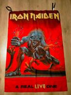 Iron Maiden a real Live One 1993 vintage metal muziek vlag, Ophalen of Verzenden, Zo goed als nieuw