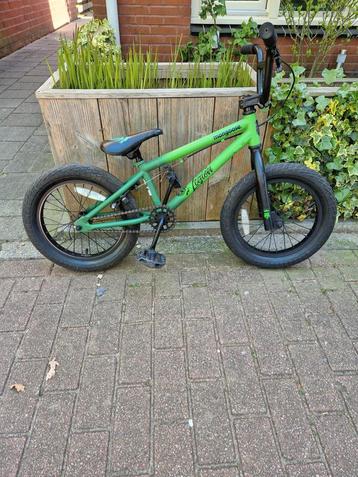 Mongoose Freestyle Legion L16 BMX groen beschikbaar voor biedingen