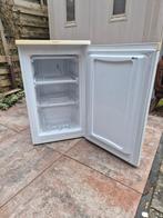 Inventum vriezer - 84x50 cm, Gebruikt, Minder dan 85 cm, Met aparte vriezer, Ophalen of Verzenden