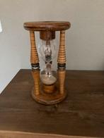 Oude Zandloper met houten frame, Ophalen of Verzenden, Gebruikt, Analoog, Wekker of Tafelklok