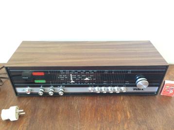 Intel 6302 jaren 70 tafelradio houtnerf vintage platte radio beschikbaar voor biedingen