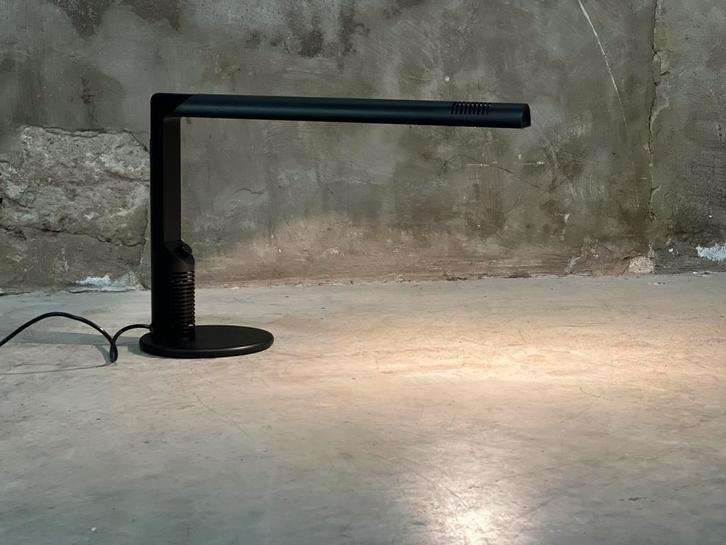 Design burolamp, Luci by Giancarlo Frattini dimbaar, Huis en Inrichting, Lampen | Tafellampen, Zo goed als nieuw, Minder dan 50 cm