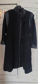 Prachtige lange jas LOUIS FERAUD zwart wol kasjmier 42, Kleding | Dames, Ophalen of Verzenden, Gedragen, Maat 42/44 (L), Zwart