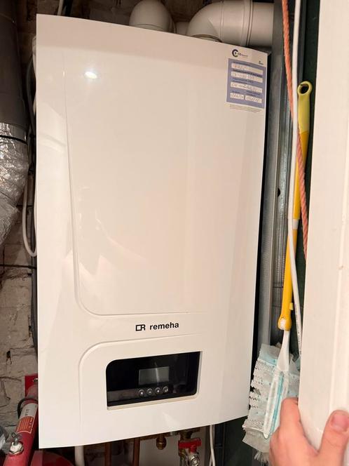 Remeha Avanta Ace 35C CW5 CV, Doe-het-zelf en Verbouw, Geisers en Boilers, Zo goed als nieuw, Geiser, Aardgas, Minder dan 20 liter