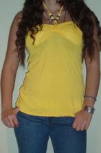 Top maat xs s geel rood wit kraaltjes topje shirt kleding, Verzenden, Geel, Zo goed als nieuw, Zonder mouw
