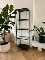 Ikea Vittsjo stellingkast zwart metaal glas, Huis en Inrichting, Kasten | Stellingkasten, Ophalen, Zo goed als nieuw