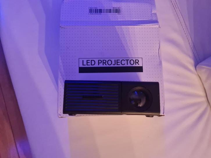 Mini led projector, Audio, Tv en Foto, Beamers, Nieuw, LED, Full HD (1080), Ophalen of Verzenden