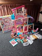 Barbie Dreamhouse + extra's + doos+ handleiding, Kinderen en Baby's, Speelgoed | Poppenhuizen, Ophalen, Gebruikt, Toebehoren
