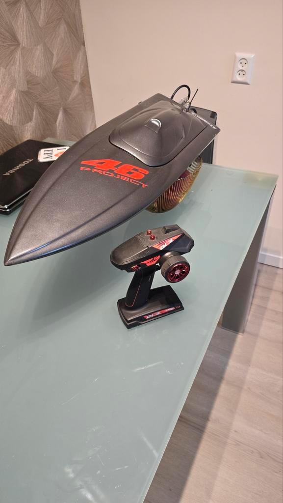 TFL Persuit 6s Speedboot -, Hobby en Vrije tijd, Modelbouw | Boten en Schepen, Groter dan 1:32, Overige merken, Ophalen