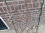 Groot zwaar gietijzeren / smeedijzeren rek decoratierek, Antiek en Kunst, Curiosa en Brocante, Ophalen