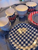 SERVIES AT HOME BY MARIEKE 26 stuks deels nieuw, Ophalen of Verzenden, Zo goed als nieuw, Aardewerk, Boerenbont