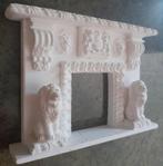 Miniatuur schouw voor open haard (gips) 1:12, Verzamelen, Poppenhuizen en Toebehoren, Ophalen of Verzenden, Zo goed als nieuw