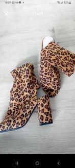 Higheels laarsjes maat 36 met print, Bruin, Ophalen of Verzenden, Zo goed als nieuw, Schoenen met hoge hakken