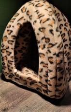 Huisdierhut met zachte fleece kussen met luipaardprint, Antiek en Kunst, Ophalen