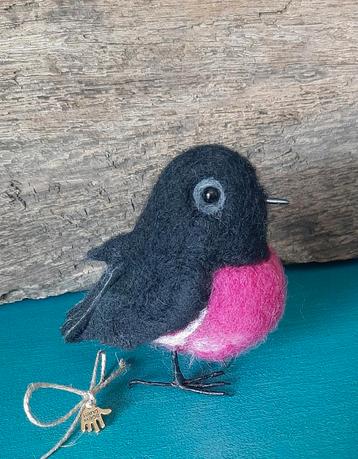 Genaaldvilt vrolijke rose vliegenvanger wol vogel handmade  beschikbaar voor biedingen
