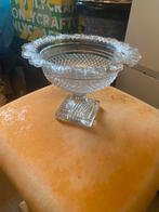 Kristalglas schaal met vierkante voet, Ophalen