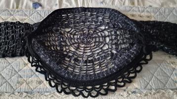 Halloween vestje met spinnenweb  beschikbaar voor biedingen