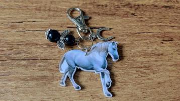 ACTIE -20% Sleutelhanger paarden pony met beschermengeltje beschikbaar voor biedingen