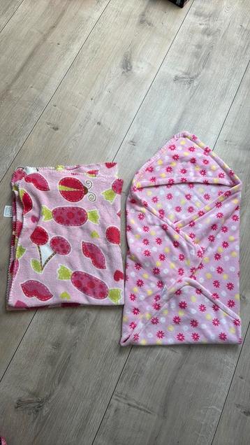 Badcape en fleecedeken (100x75cm) roze meisje beschikbaar voor biedingen