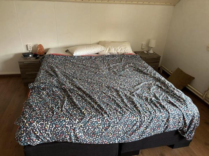 Tweepersoonsbed - Comfortabel en Stijlvol, Huis en Inrichting, Slaapkamer | Bedden, Gebruikt, Tweepersoons, 160 cm, 200 cm, Stof