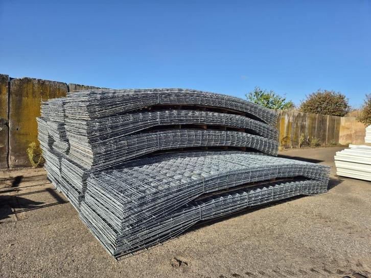 Gegalvaniseerde gaasmatten 200x200 mm | 5600x1400 mm (LxB), Tuin en Terras, Gaas en Draad, Gebruikt, Gaas, Minder dan 10 meter