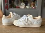 Adidas Superstar Sneaker Stitch Wit/ Beige gymp mt 38- 2/3, Ophalen, Zo goed als nieuw, Beige, Sneakers of Gympen