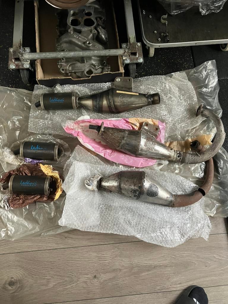 Leovince straight uitlaat , rechte leo oldskool survivors, Ophalen of Verzenden, Zo goed als nieuw, Uitlaat, Piaggio