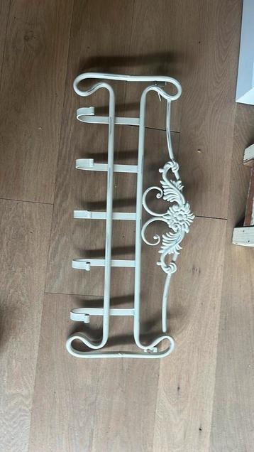 Mooie kapstok beschikbaar voor biedingen