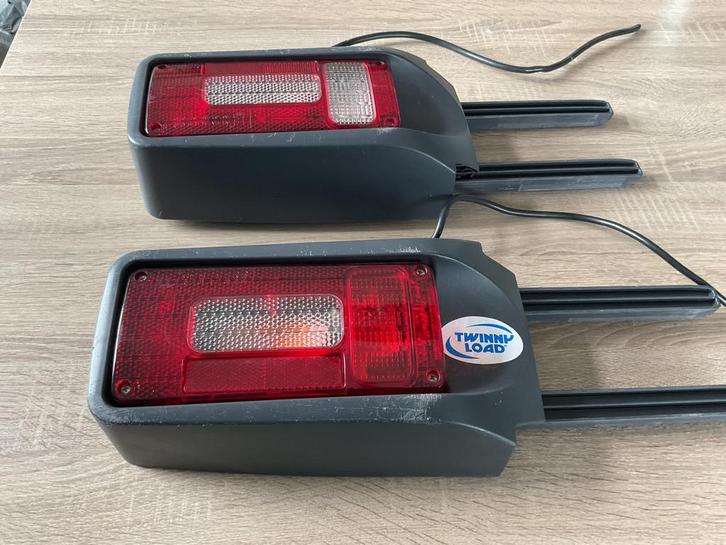 Verlichting Twinny Load fietsendrager - lampenkap aanhanger, Auto diversen, Fietsendragers, Zo goed als nieuw, Fietsendrager-accessoire