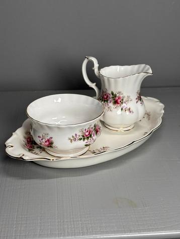 Royal Albert Lavender Rose – melkkan + suikerschalen beschikbaar voor biedingen