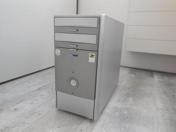 MEDION (cybermaxx)  windows XP game computer beschikbaar voor biedingen