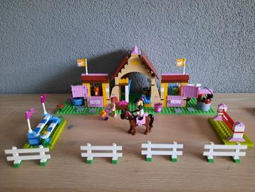 2 Lego Friends sets - thema Paarden (3189 en 41003) beschikbaar voor biedingen