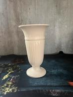 Wedgewood Vaas, Huis en Inrichting, Woonaccessoires | Vazen, Overige kleuren, Aardewerk of Porselein, Ophalen of Verzenden, Zo goed als nieuw