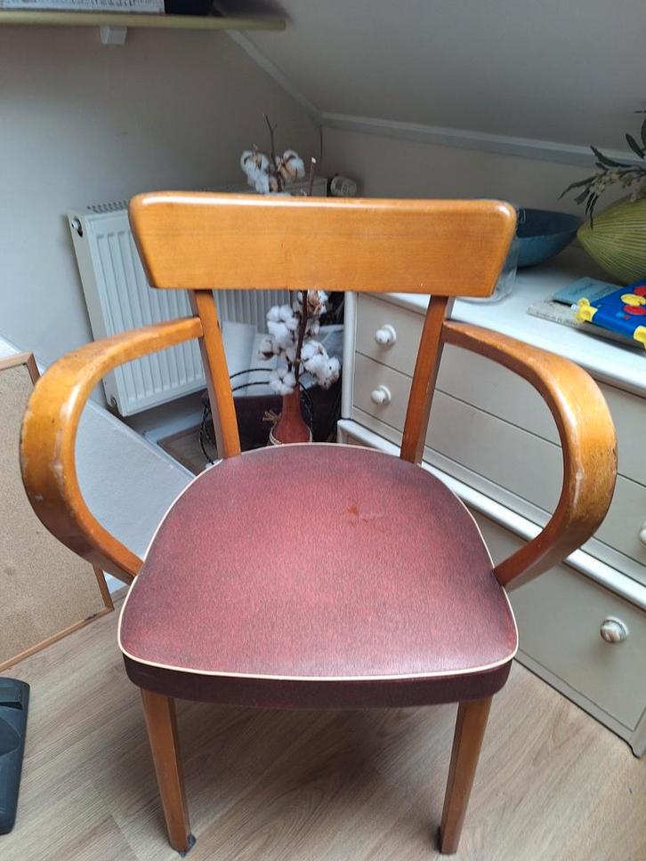 Thonet stoel jaren 60, rode skai bekleding, Huis en Inrichting, Stoelen, Ophalen