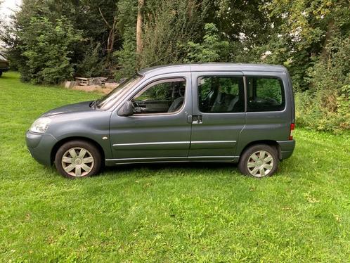 BERLINGO 1.6 ORGINEEL NL MET AIRCO EN VELE OPTIES + NAP 2007, Auto's, Citroën, Bedrijf, Berlingo, ABS, Airbags, Airconditioning
