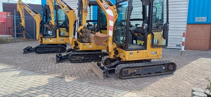 Cat 301.6 301.8 302 takeuchi TB225 TB325 minigraver verhuur, Diensten en Vakmensen, Verhuur | Gereedschap en Machines