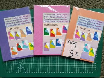 dubbelzijdig / tweezijdig gekleurd karton / papier beschikbaar voor biedingen