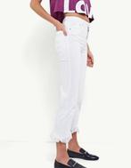 White cropped flare jeans (Stradivarius), Kleding | Dames, Spijkerbroeken en Jeans, Wit, Ophalen of Verzenden, W27 (confectie 34) of kleiner