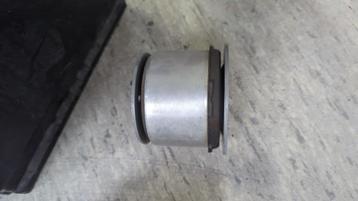 Audi / VW Hydro-Mount Achteras 7L8599035D NIEUW beschikbaar voor biedingen